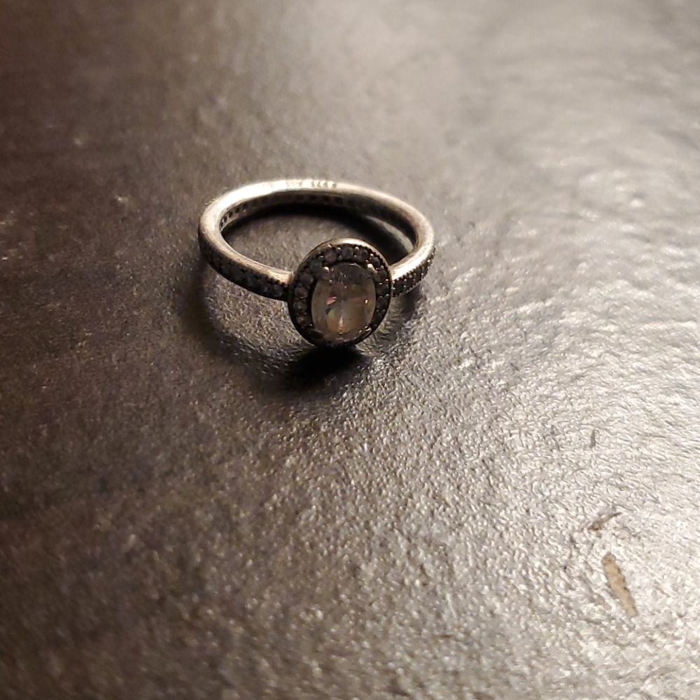 Pandora ring